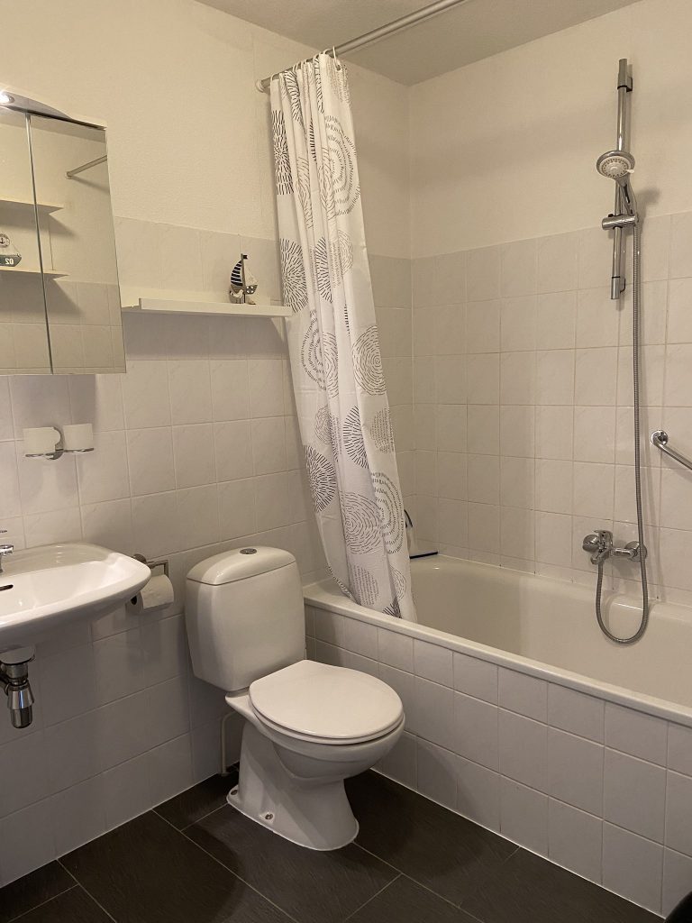 Beach 15 Toilette mit Badewanne
